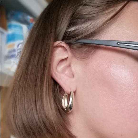 6 Pairs Gold Chunky Hoop Earrings set - Picture 8 of 11